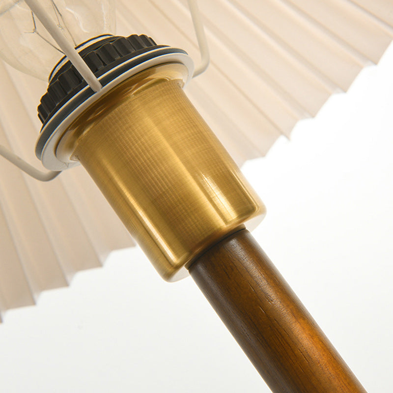 Lampe de table contemporaine rétro en bois massif avec tissu et 1 lumière pour chambre 