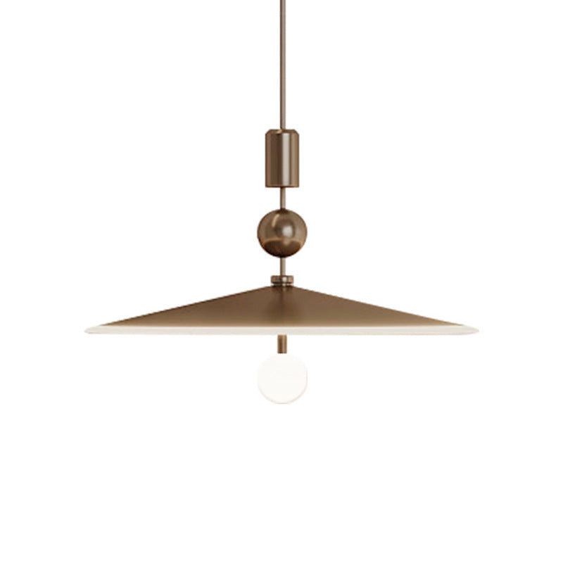 Suspension lumineuse contemporaine en fer et verre en forme de cône à 1 lumière pour chambre 