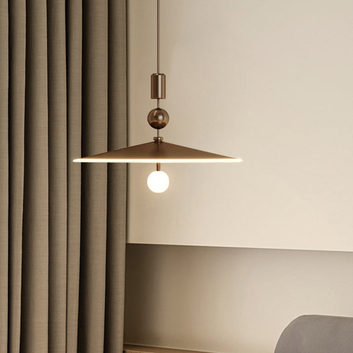 Suspension lumineuse contemporaine en fer et verre en forme de cône à 1 lumière pour chambre 