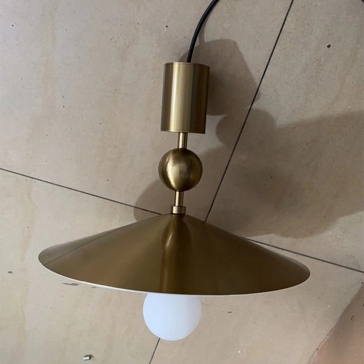 Suspension lumineuse contemporaine en fer et verre en forme de cône à 1 lumière pour chambre 