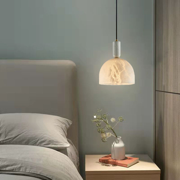 Zeitgenössische skandinavische Eleganz Kuppel Marmor Eisen 1-Licht Pendelleuchte für das Wohnzimmer 