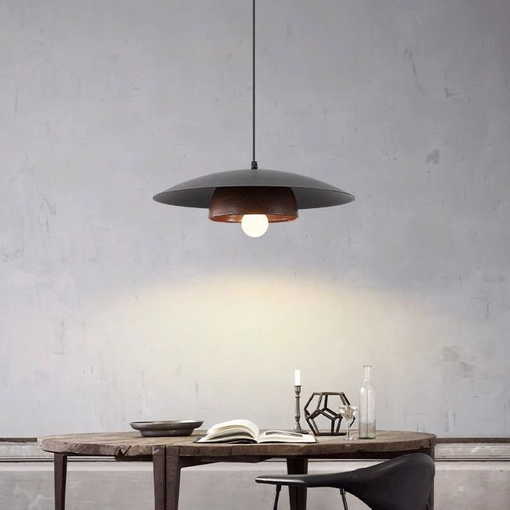 Traditionelle chinesische Holzmaserung Runde Eisen Schirm 1-Licht Pendelleuchte für Wohnzimmer 