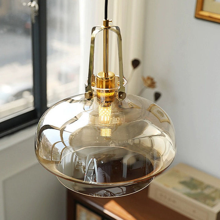 Zeitgenössische skandinavische Kuppel aus Eisen und Glas 1-Licht-Pendelleuchte für das Schlafzimmer 