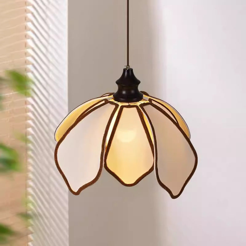 Traditional French Petal-Shaped Ash Wood Stretch Fabric 1-Light Pendant Light For Living Room