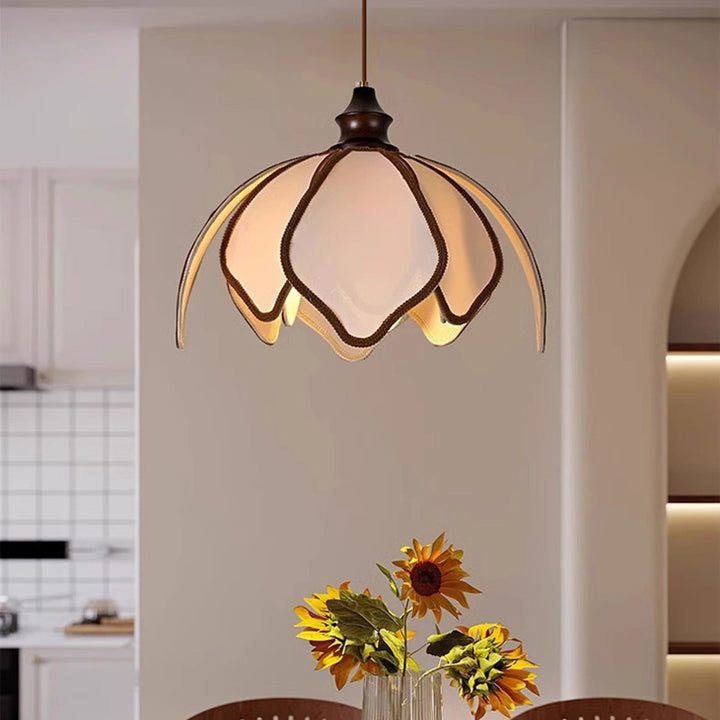 Traditional French Petal-Shaped Ash Wood Stretch Fabric 1-Light Pendant Light For Living Room