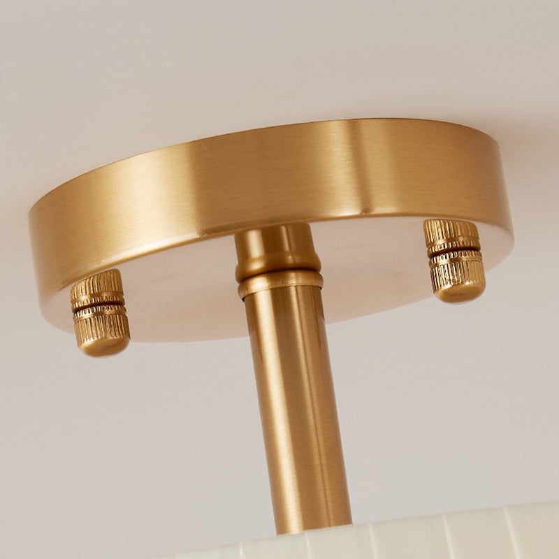 Zeitgenössische skandinavische konische Stoffschirm Eisen Acryl 3/5 Licht Semi-Flush Deckenleuchte für Schlafzimmer 