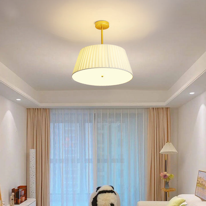 Zeitgenössische skandinavische konische Stoffschirm Eisen Acryl 3/5 Licht Semi-Flush Deckenleuchte für Schlafzimmer 