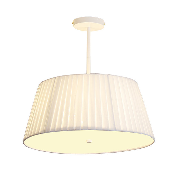 Zeitgenössische skandinavische konische Stoffschirm Eisen Acryl 3/5 Licht Semi-Flush Deckenleuchte für Schlafzimmer 