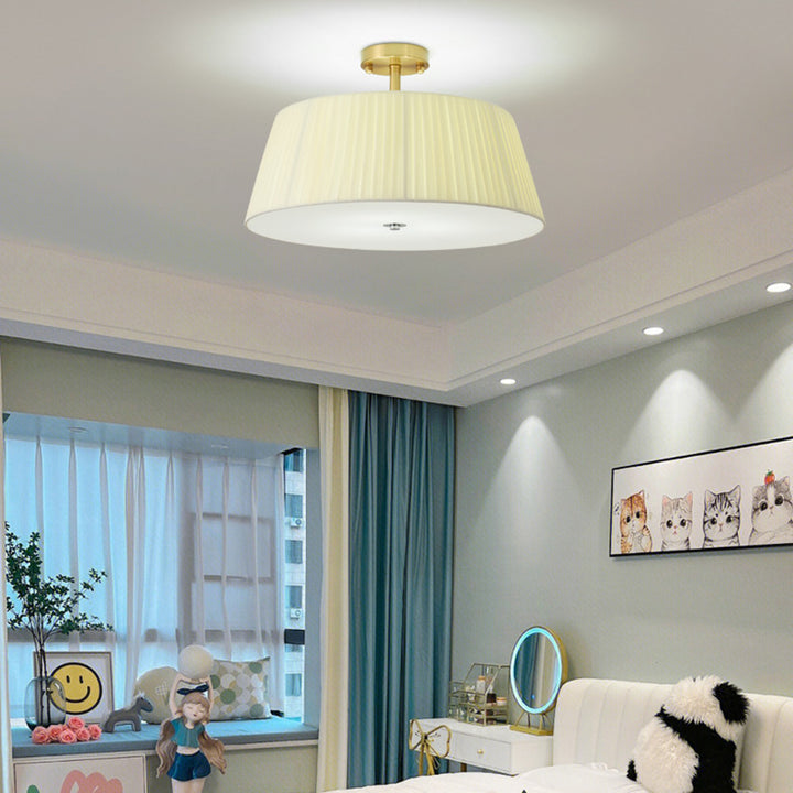 Zeitgenössische skandinavische konische Stoffschirm Eisen Acryl 3/5 Licht Semi-Flush Deckenleuchte für Schlafzimmer 