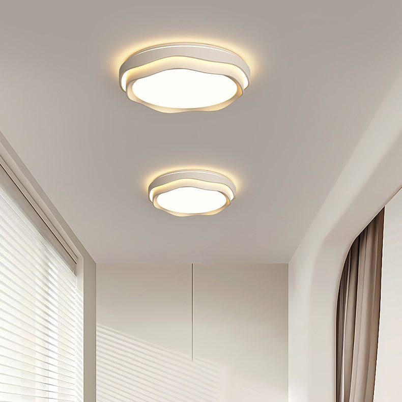 Lumière de plafond encastrée à LED en fer rond de couleur crème minimaliste moderne pour chambre 