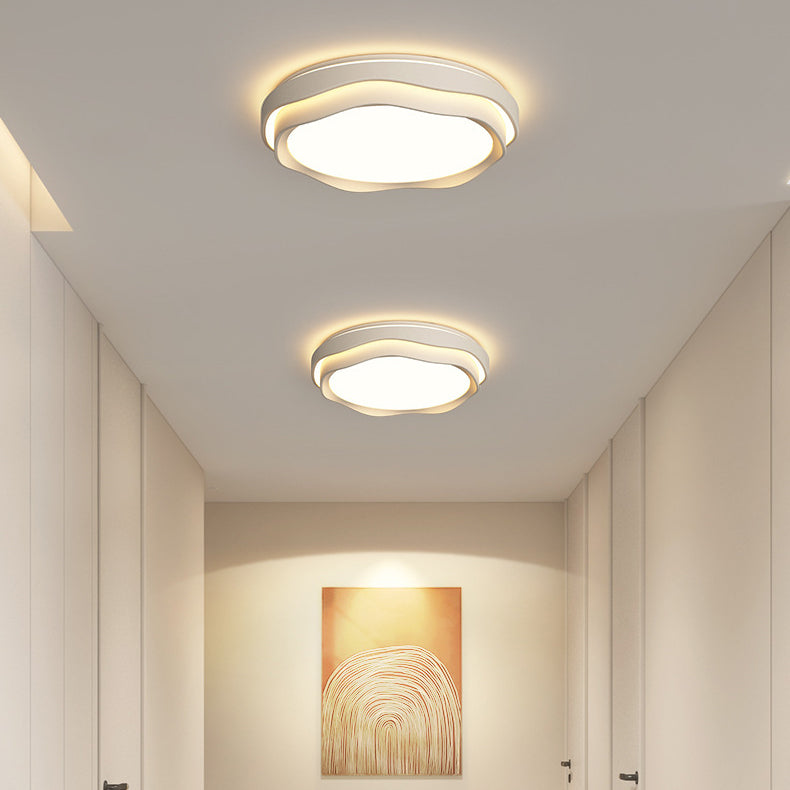 Lumière de plafond encastrée à LED en fer rond de couleur crème minimaliste moderne pour chambre 