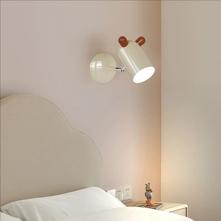 Moderna lámpara de pared LED con pantalla cilíndrica de hierro y acrílico minimalista y linda para el dormitorio de niños 