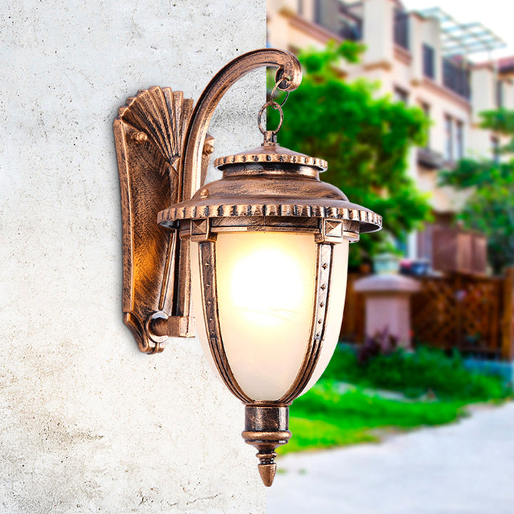 Applique murale 1 lumière de style lanterne traditionnelle française imperméable en faux marbre, verre et aluminium pour jardin 