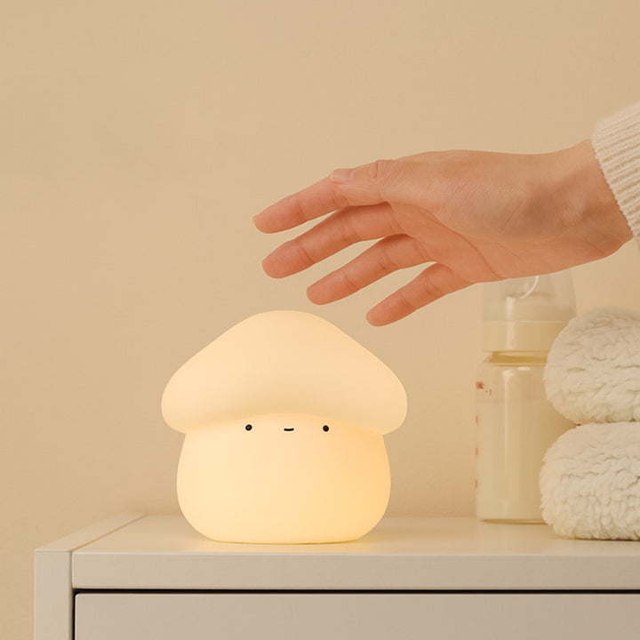 Lámpara de mesa LED recargable por USB para niños con forma de hongo, de ABS y silicona, luz nocturna con función de temporizador para dormitorio 