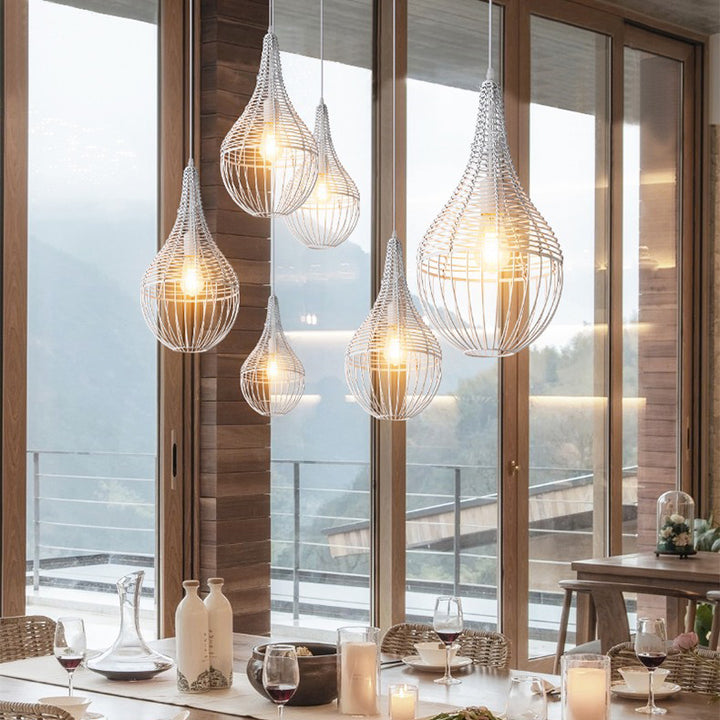 Lustre suspendu moderne minimaliste en métal et rotin en forme de goutte d&