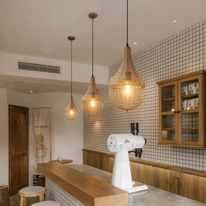 Lustre suspendu moderne minimaliste en métal et rotin en forme de goutte d&