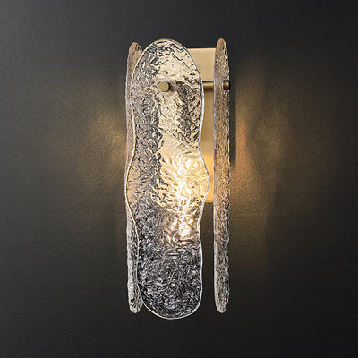 Moderne minimalistische Wasserwellen-Eisen-Glas-1-Licht-Wandleuchte für das Schlafzimmer 