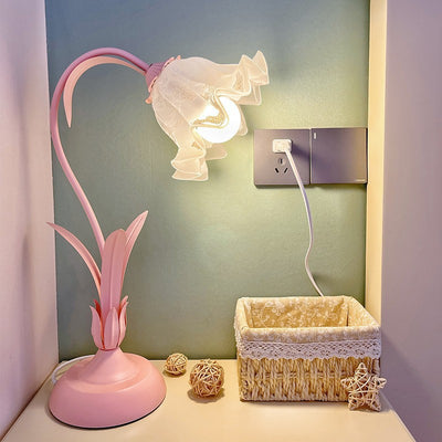 Traditionelle rustikale Blumen-Eisen-Acryl 1-Licht-Tischlampe für das Studium 