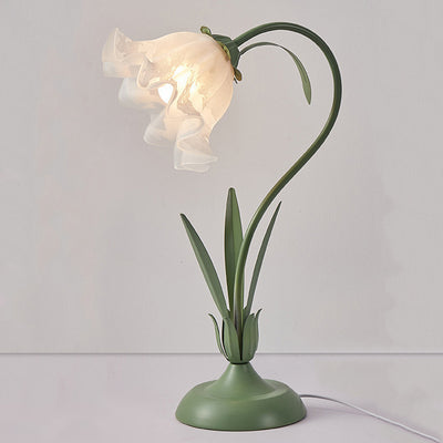 Traditionelle rustikale Blumen-Eisen-Acryl 1-Licht-Tischlampe für das Studium 