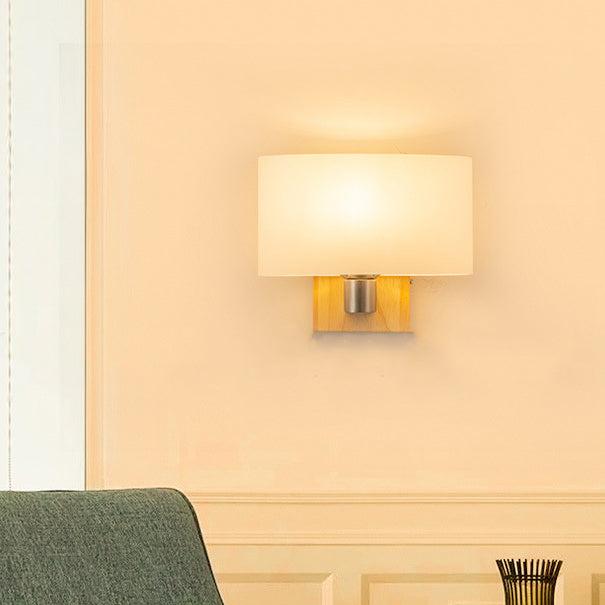 Zeitgenössische nordische rechteckige Holz-Glas 1-Licht Wandleuchte für das Schlafzimmer 