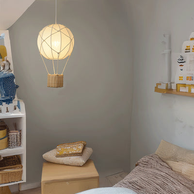 Moderner minimalistischer Kinder Heißluftballon Stoff Eisen Rattan Weben 1-Licht Pendelleuchte für Schlafzimmer 