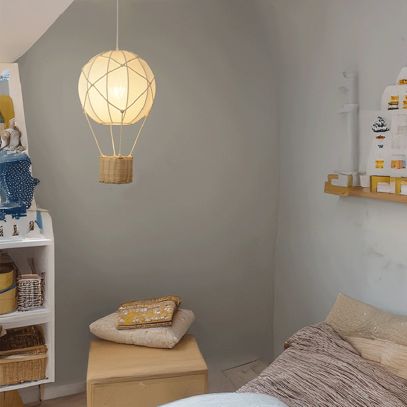 Moderner minimalistischer Kinder Heißluftballon Stoff Eisen Rattan Weben 1-Licht Pendelleuchte für Schlafzimmer 