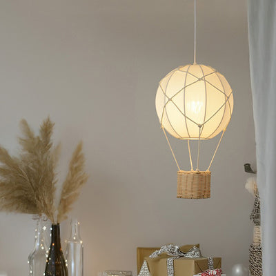 Moderner minimalistischer Kinder Heißluftballon Stoff Eisen Rattan Weben 1-Licht Pendelleuchte für Schlafzimmer 