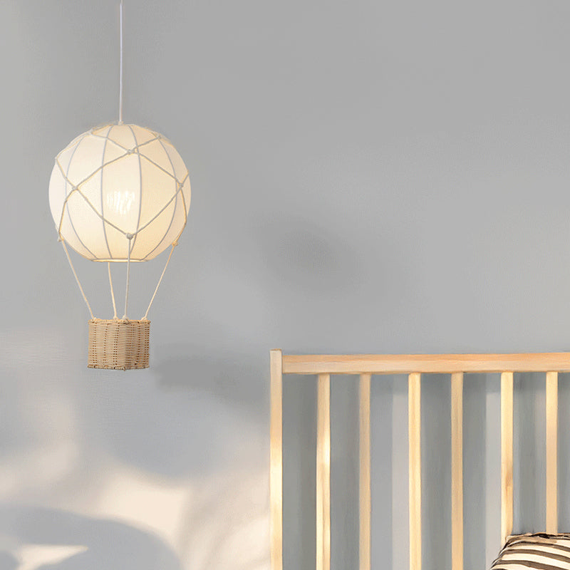 Moderner minimalistischer Kinder Heißluftballon Stoff Eisen Rattan Weben 1-Licht Pendelleuchte für Schlafzimmer 