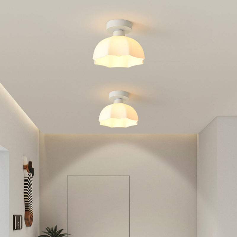 Plafonnier semi-encastré contemporain nordique en céramique de verre et fer à 1 lumière pour entrée 