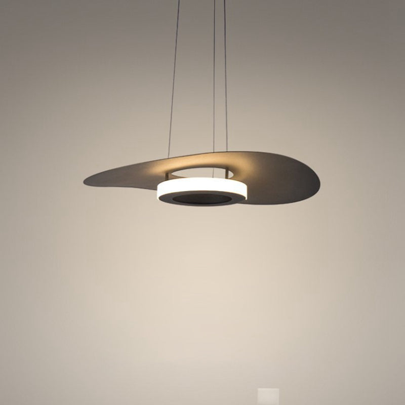 Lámpara colgante LED de hierro acrílico contemporánea creativa con forma de platillo volante para comedor 