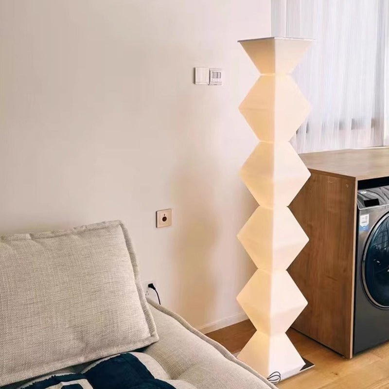مصباح أرضي LED من الفولاذ المقاوم للصدأ والبلاستيك والزجاج بتصميم هندسي إبداعي عصري لغرفة المعيشة 