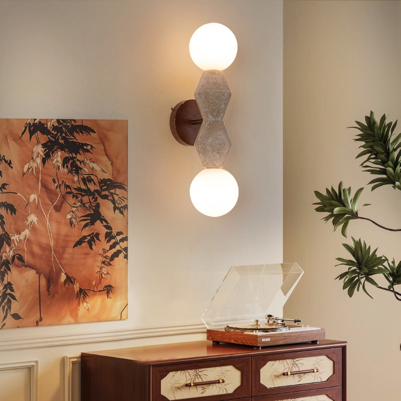 Traditionelle japanische geometrische Massivholz-Wandleuchte aus gelbem Travertin mit 2 Lichtern für das Wohnzimmer 