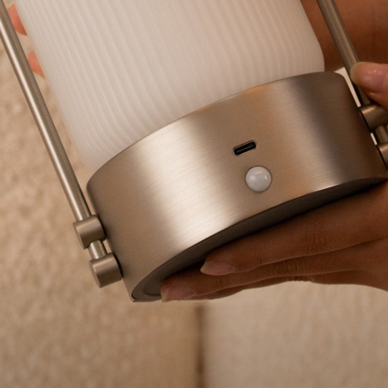 Lámpara de mesa LED USB portátil inductiva de vidrio y hierro metálico ovalado minimalista moderno para dormitorio 