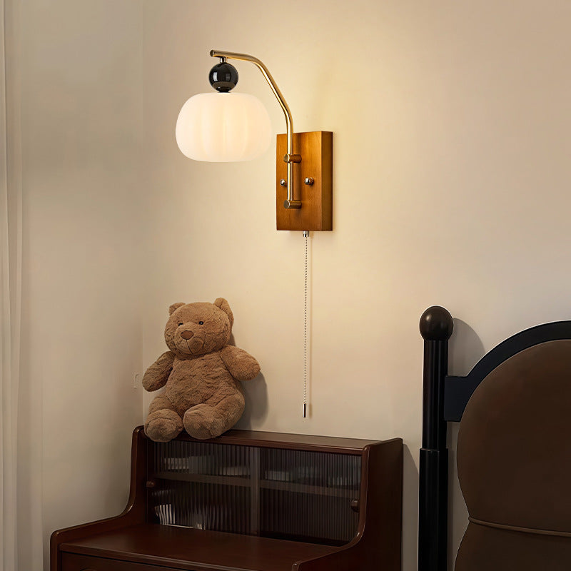 Traditionelle Vintage-Kürbis- &amp; Ovale Massivholz-Eisenharz-Reißverschluss 1-Licht-Wandleuchte für Schlafzimmer 