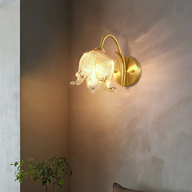 Traditional Rustic Tulip Brass Glass 1-Light Wall Sconce Lamp For Living Room