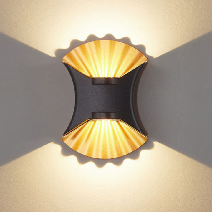 Contemporary Creative Waterproof Conch Aluminum Glass Outdoor LED Wall Sconce Lamp For Outdoor Patio