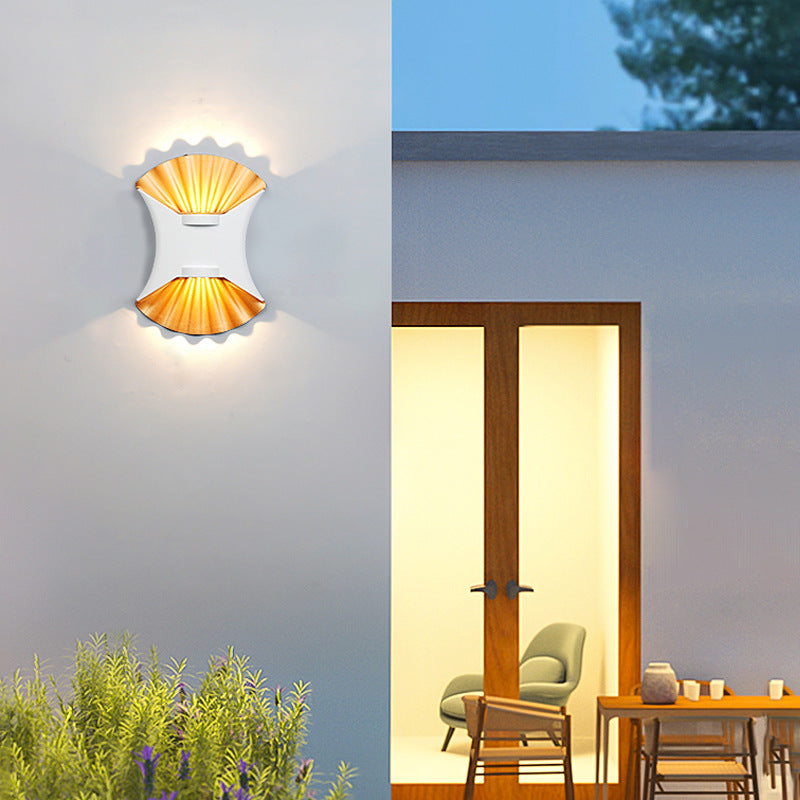 Zeitgenössische kreative wasserdichte Conch Aluminium Glas Outdoor LED Wandleuchte für Außenbereich Terrasse 