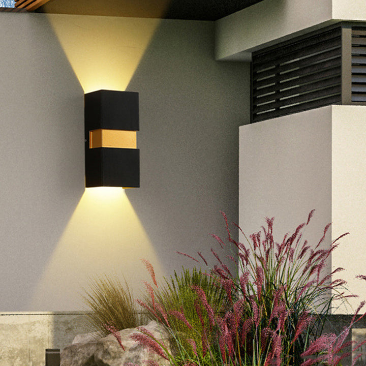 Moderne minimalistische wasserdichte quaderförmige Aluminium-LED-Wandleuchte für den Außenbereich für die Terrasse 