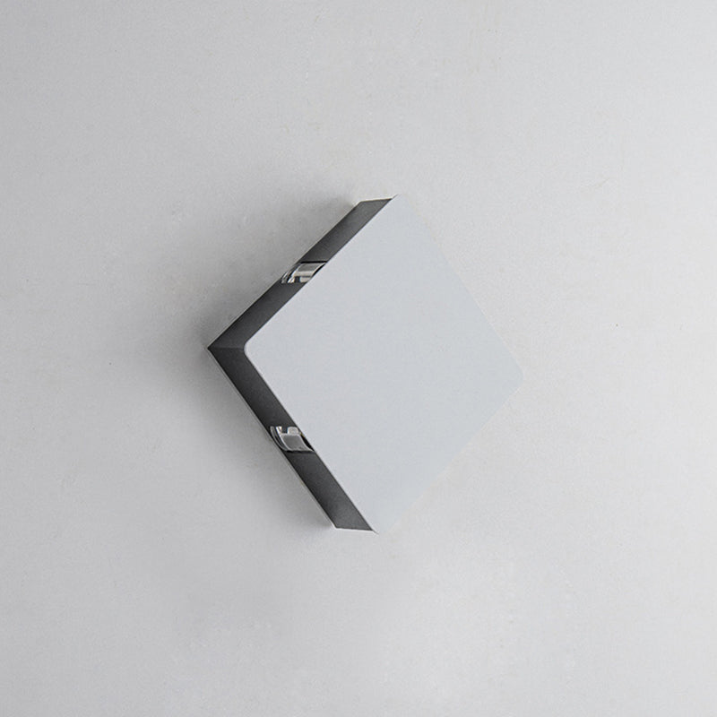 Zeitgenössische industrielle runde quadratische wasserdichte Aluminium-Acryl-LED-Außenwandleuchte für die Außenterrasse 