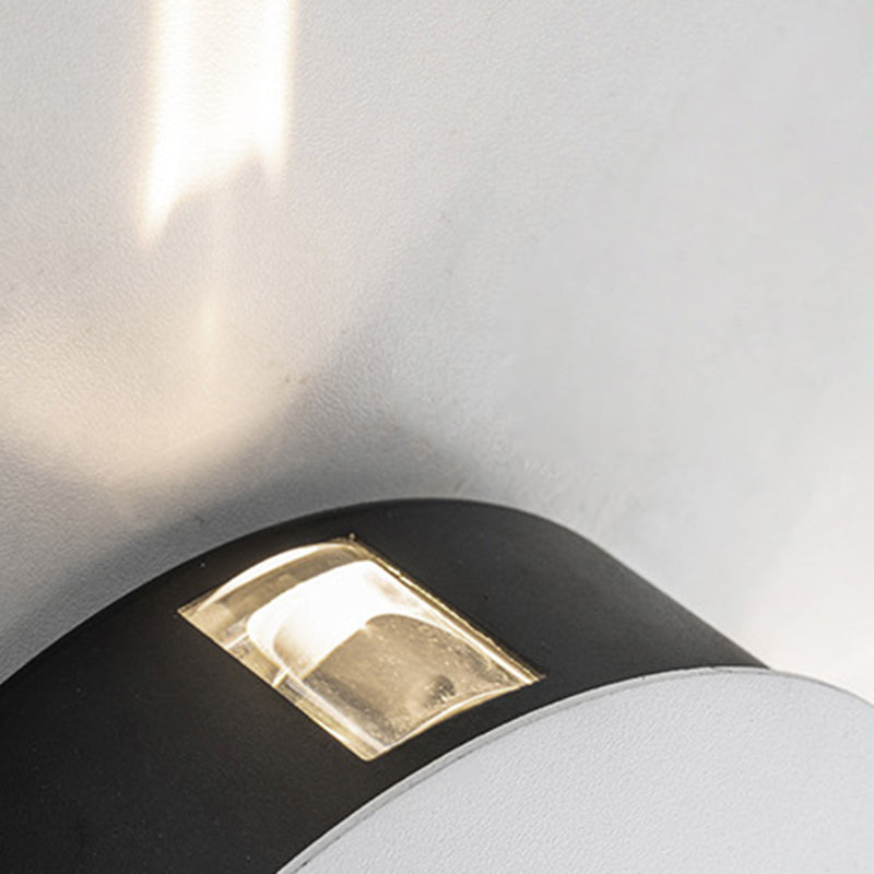 Zeitgenössische industrielle runde quadratische wasserdichte Aluminium-Acryl-LED-Außenwandleuchte für die Außenterrasse 