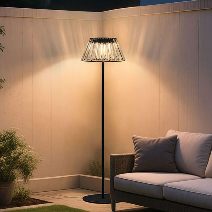 Lámpara de pie LED para exteriores de hierro y vidrio con USB solar impermeable industrial contemporáneo para jardín 