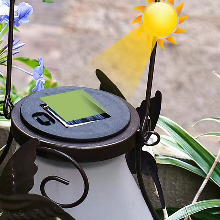Traditionelle rustikale wasserdichte Solar-Laternenvase aus Eisen und Glas mit LED-Außenbeleuchtung für Gartenlandschaftsbeleuchtung 