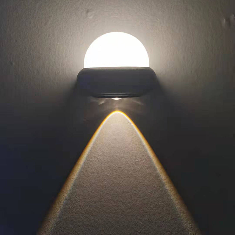 Modern Minimalist Waterproof UFO Aluminum Plastic LED Outdoor Wall Sconce Lamp For Garden