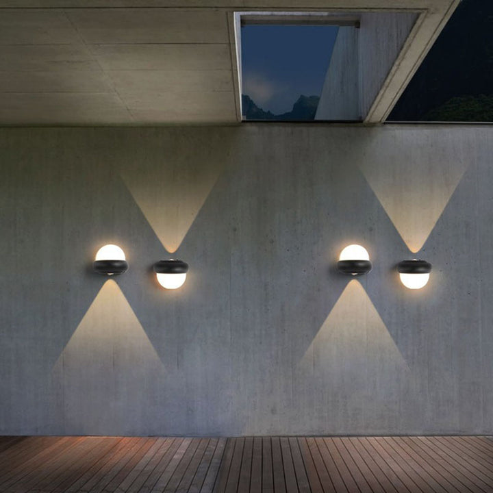 Modern Minimalist Waterproof UFO Aluminum Plastic LED Outdoor Wall Sconce Lamp For Garden