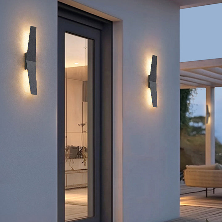 Applique murale extérieure LED en aluminium avec ailes étanches et simplicité moderne pour jardin 