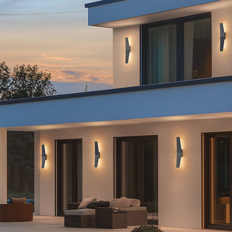 Applique murale extérieure LED en aluminium avec ailes étanches et simplicité moderne pour jardin 