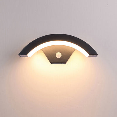 Modern Minimalist Waterproof Arc Aluminum Acrylic Sensor LED Outdoor Wall Sconce Lamp For Garden