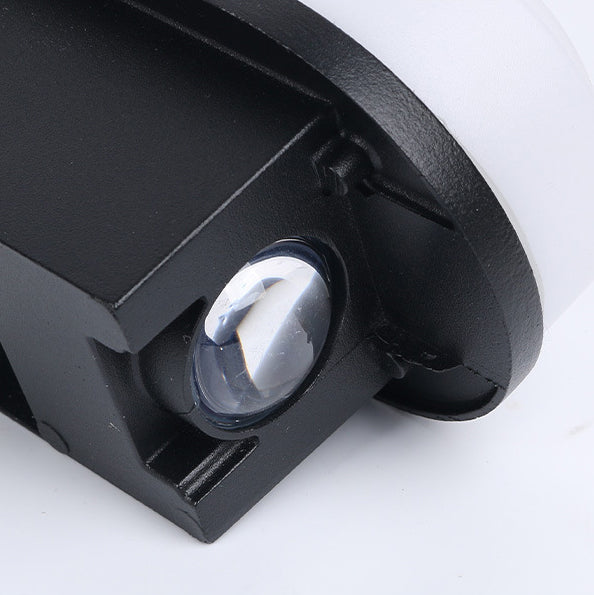 Moderne minimalistische wasserdichte zylindrische Aluminium-PC-LED-Außenwandleuchte für den Garten 