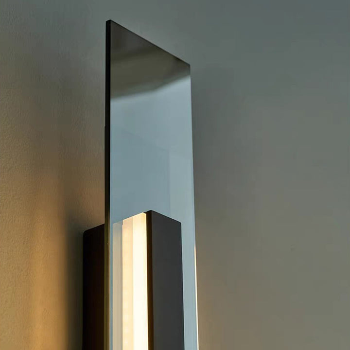 Moderne industrielle LED-Wandleuchte aus Eisen und Glas in ineinander verschlungener rechteckiger Form für den Flur 