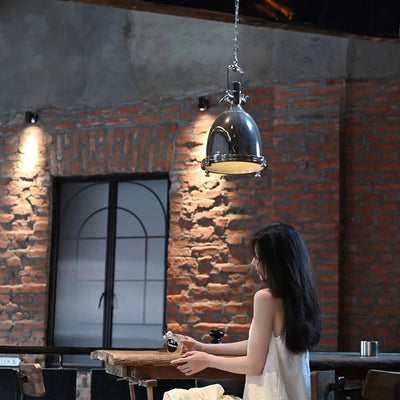 Suspension contemporaine en verre et fer industriel à 1 lumière pour salle à manger 